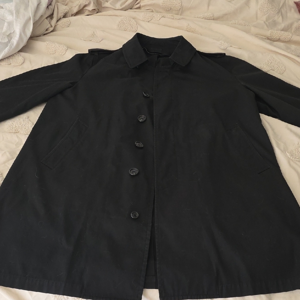 London Fog Black Trench Coat Size 40R Very Good Condition Vintage